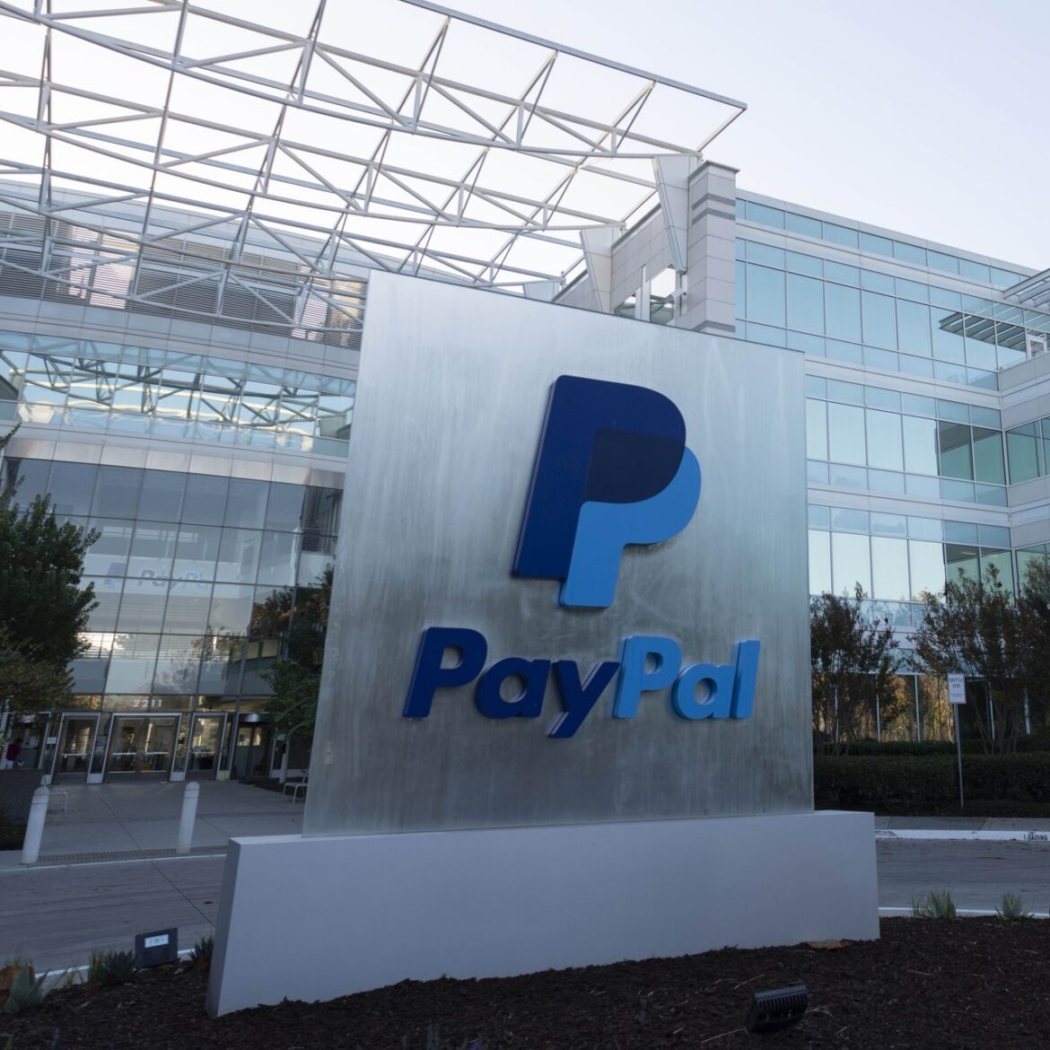 PayPal Exploring the Launch of a Stablecoin