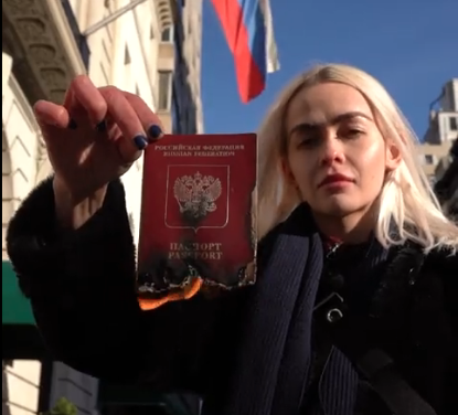 This Russian Artist, Filmed Burning Her Passport, Creating an NFT to Aid Ukraine