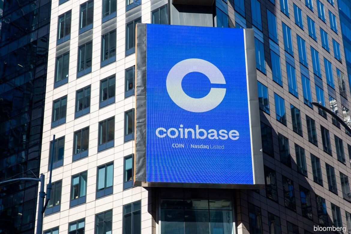 Coinbase Chief Says Crypto Firms Should Develop “Offshore” Without Clear US Rules