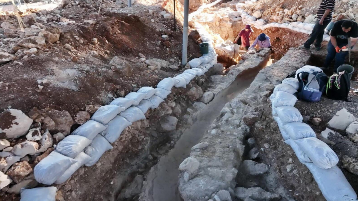 THE EVIDENCE ROOM INVESTIGATION #004 Ancient Aqueduct Unearthed Near Jerusalem: